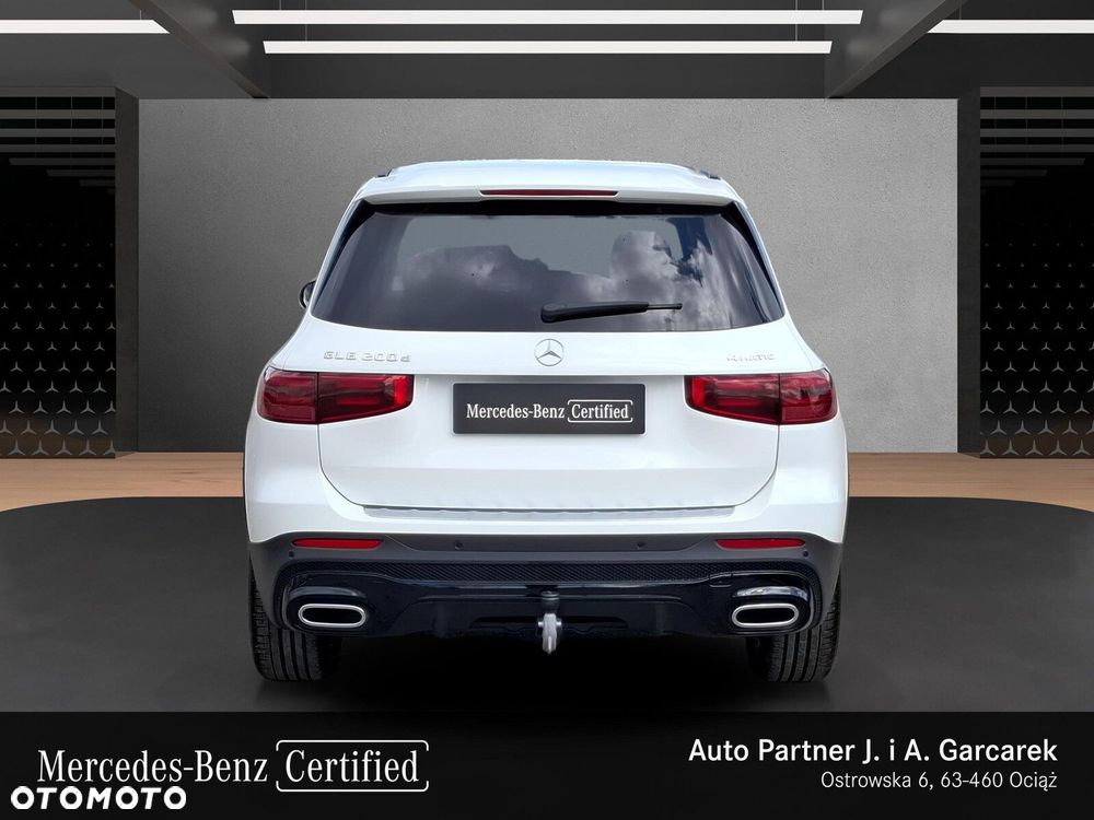 Mercedes-Benz GLB - 4