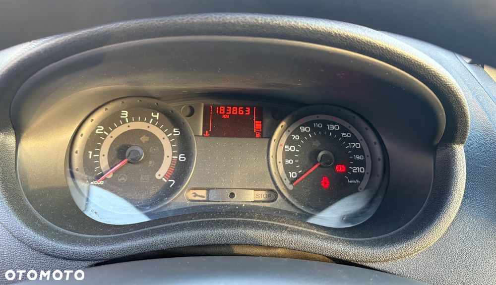 Renault Clio 1.2 16V Authentique - 5