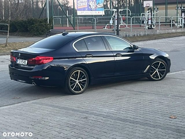 BMW Seria 5 520d xDrive Luxury Line - 7