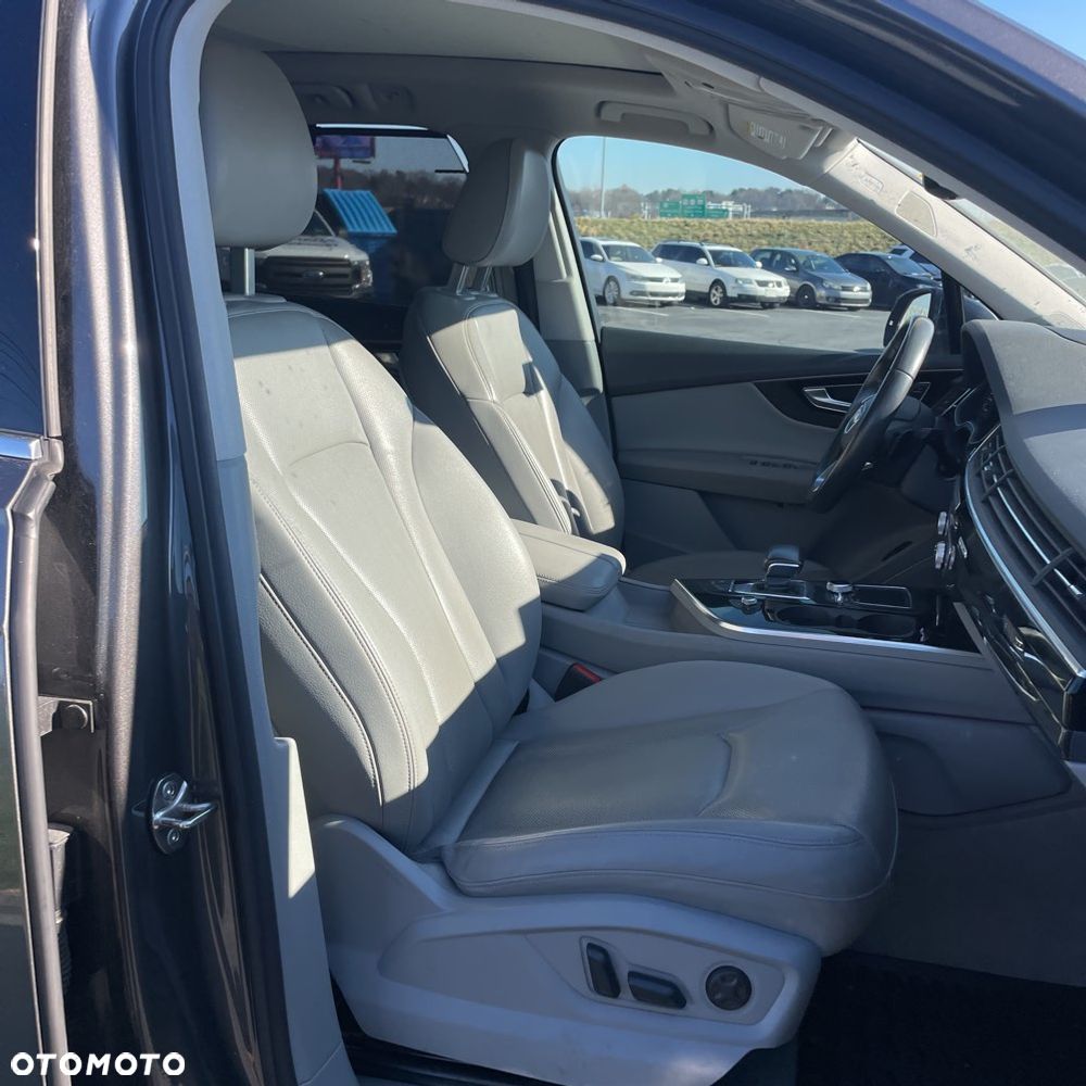 Audi Q7 - 12