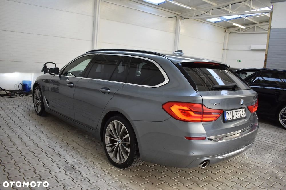 BMW Seria 5 520d xDrive Luxury Line - 13