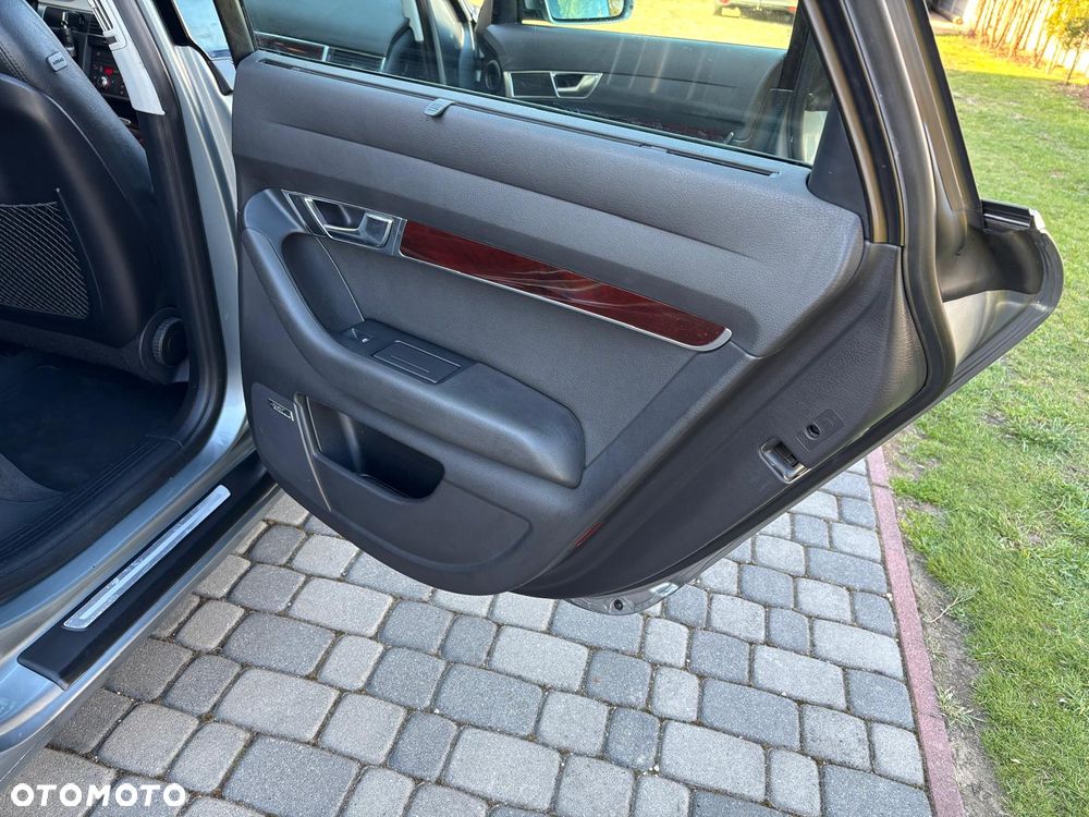 Audi A6 Avant 2.0 TDI DPF - 13