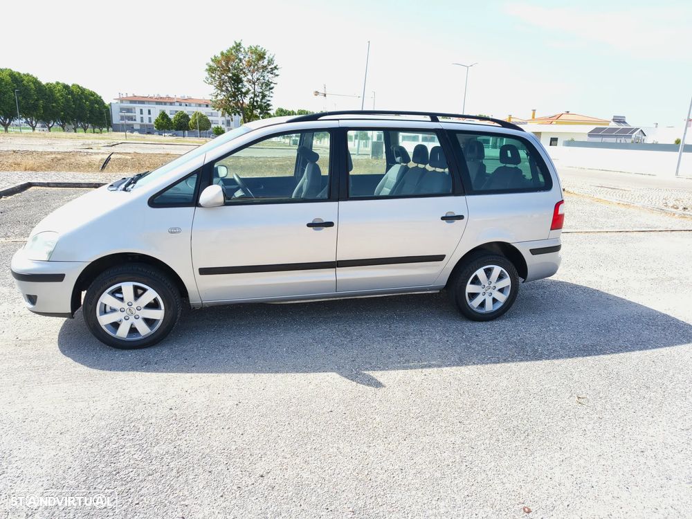Ford Galaxy 1.9 TDi GLX SelectShift - 2