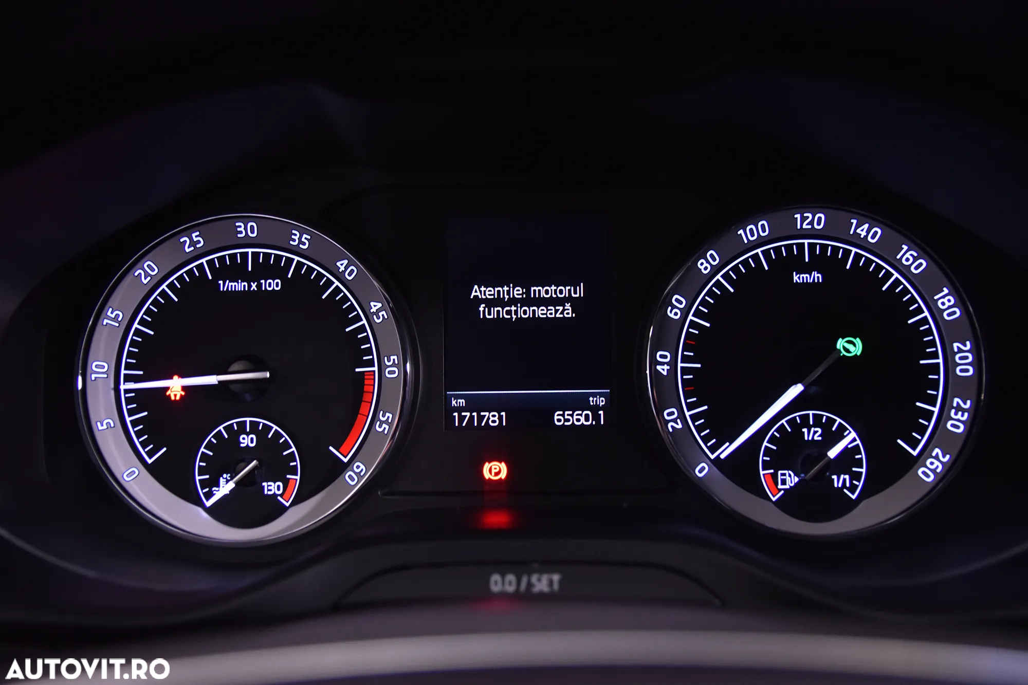 Skoda Karoq 2.0 TDI 4X4 DSG Scout - 10