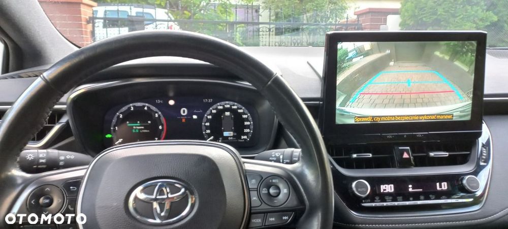 Toyota Corolla 1.8 Hybrid Comfort - 21