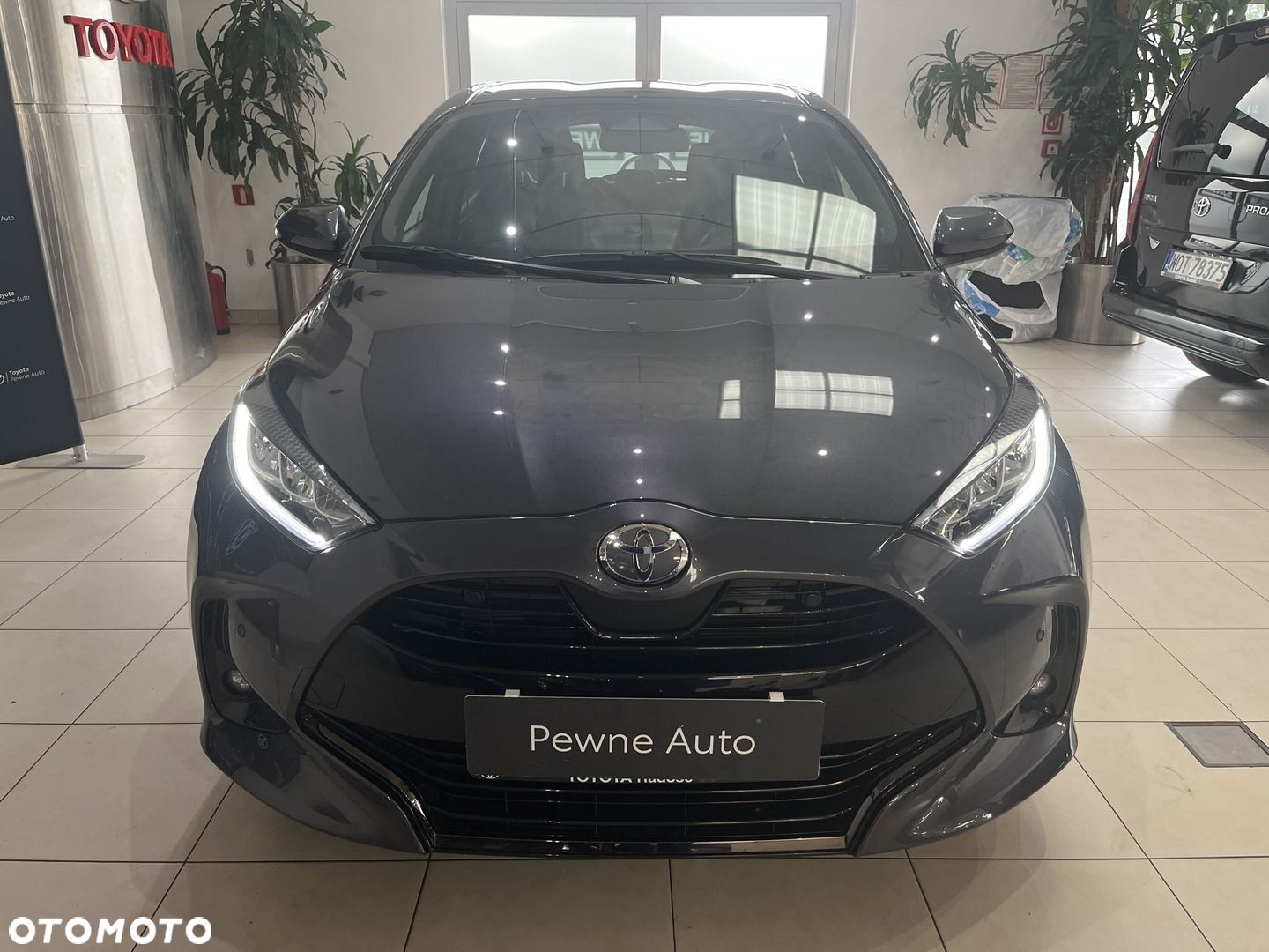 Toyota Yaris - 5