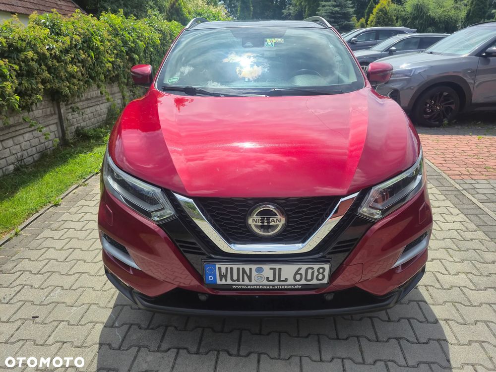 Nissan Qashqai 1.3 DIG-T DCT TEKNA - 2
