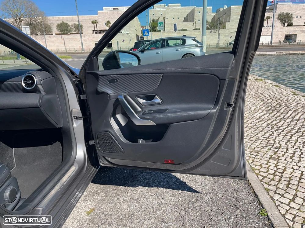 Mercedes-Benz A 250 e Progressive - 12