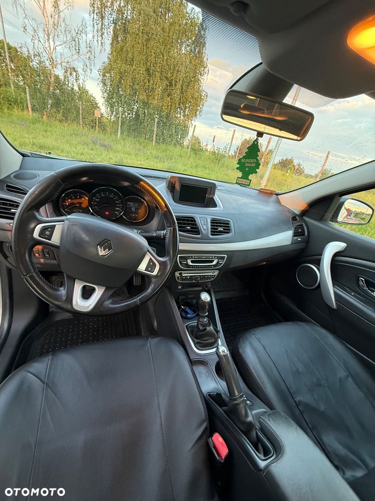 Renault Fluence 1.5 dCi Privilege - 16