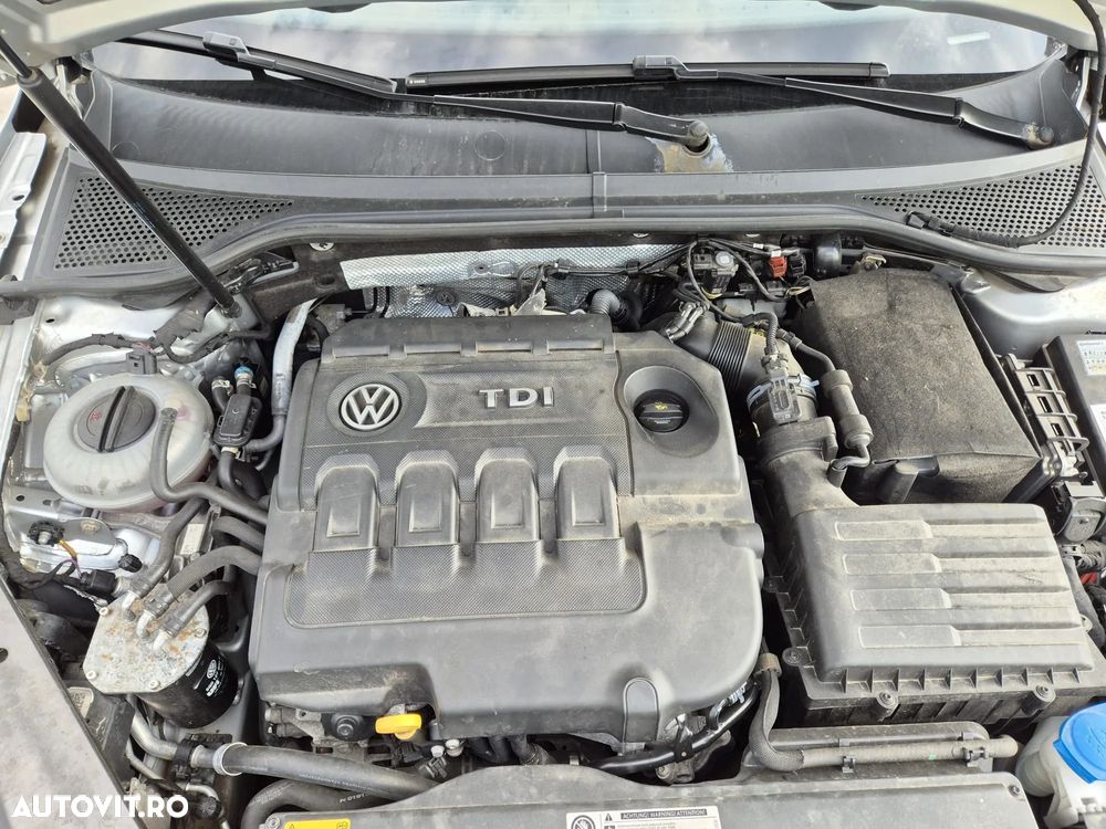 Volkswagen Passat - 14