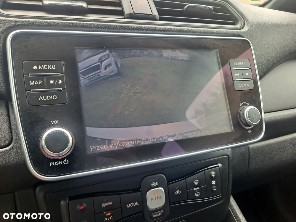 Nissan Leaf 40 kWh Acenta - 12