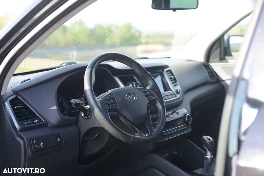 Hyundai Tucson 2.0 CRDI 4WD Style - 6
