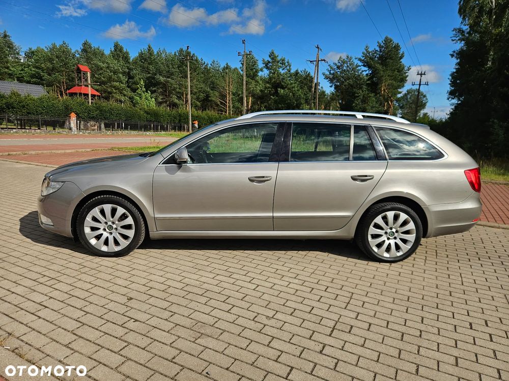 Skoda Superb 2.0 TDI DSG Elegance - 4