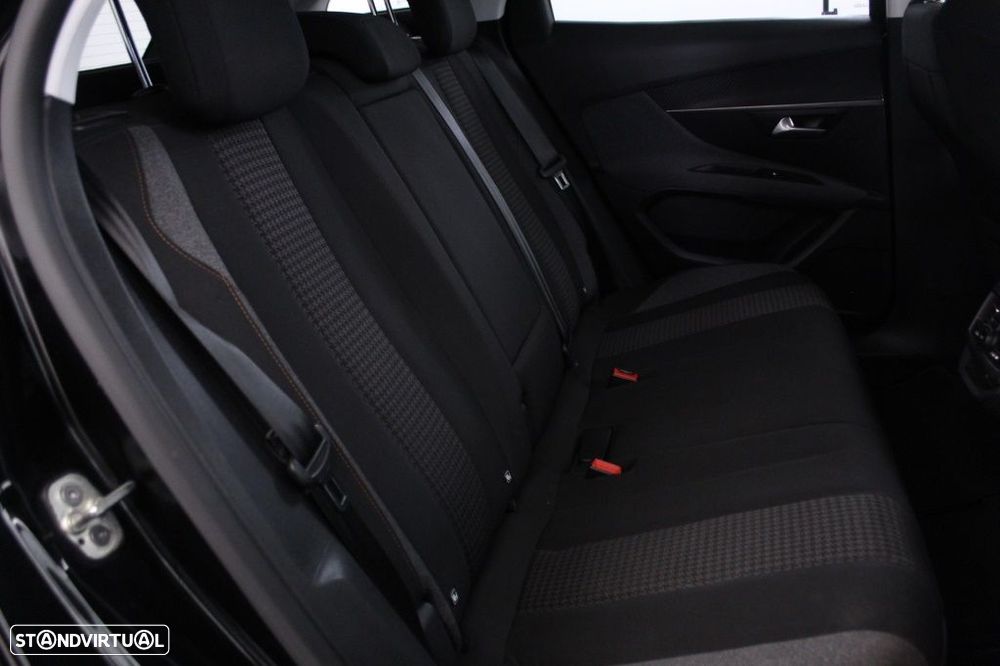 Peugeot 3008 1.5 BlueHDi Active - 15