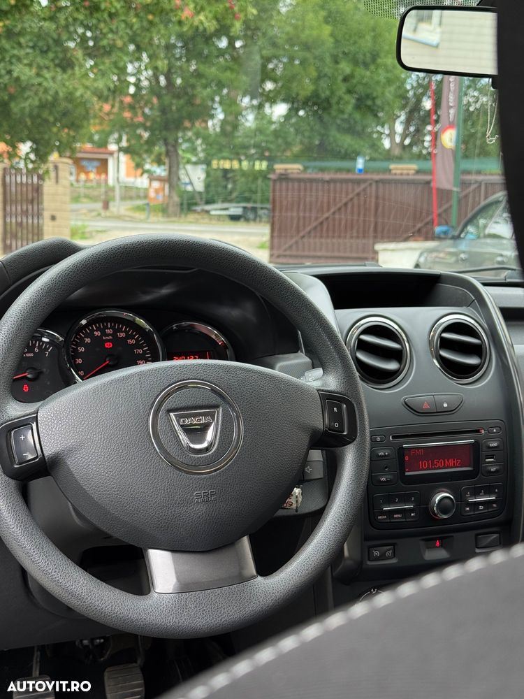 Dacia Duster 1.5 dCi 4x4 Laureate - 2