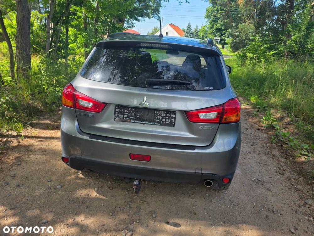 Mitsubishi ASX - 10