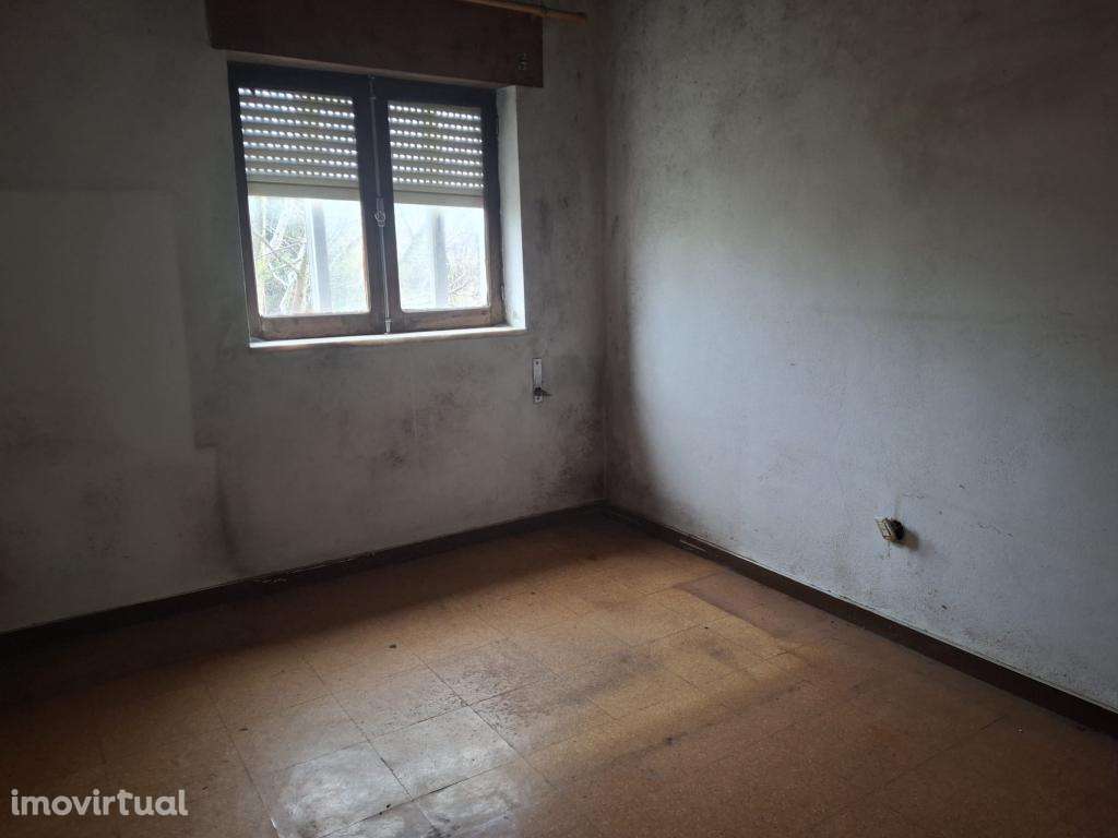 Grande Moradia em Pinzio - Grande imagem: 3/6