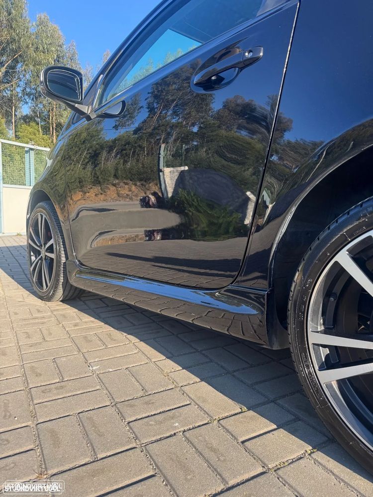 Toyota iQ 1.4 D-4D 2 EP+NAVI+Bluetooth - 11