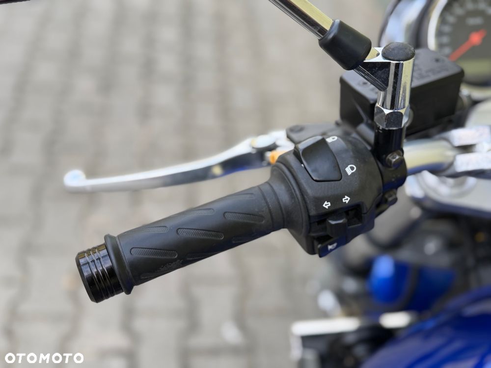 Suzuki GSX - 37