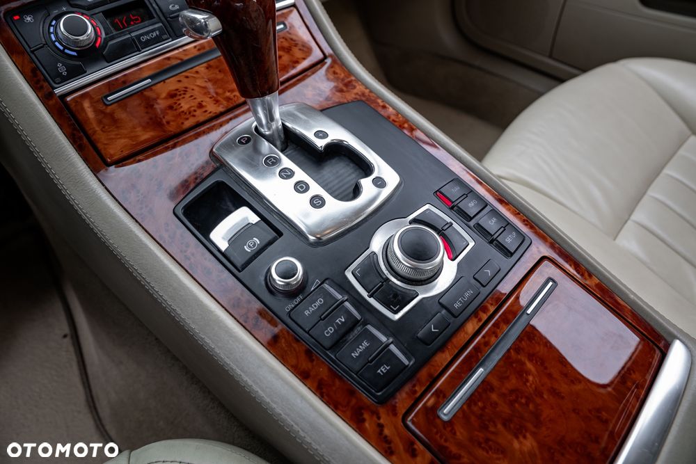 Audi A8 - 34