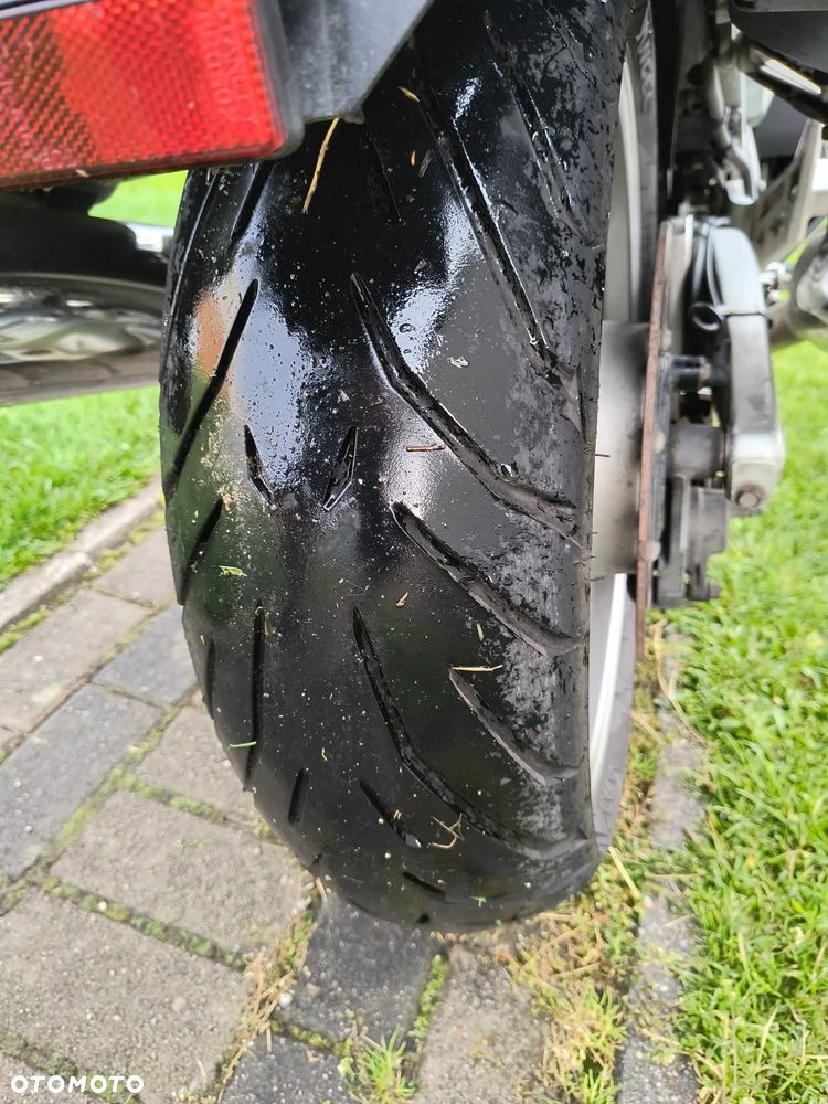 Yamaha FJR - 16