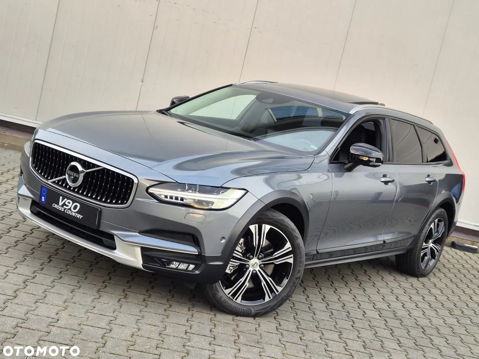 Volvo V90 Cross Country D5 AWD - 4