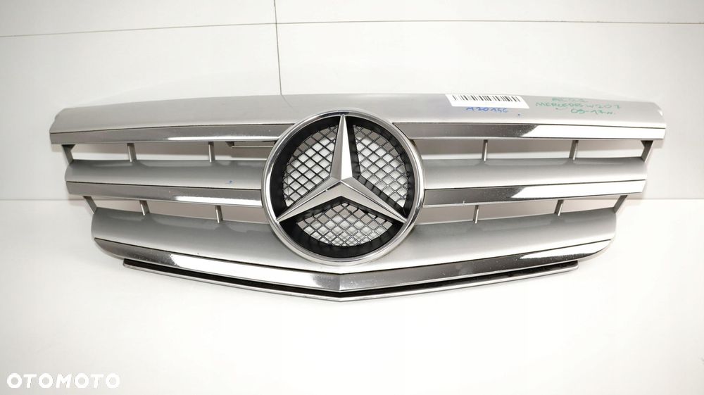 GRILL ATRAPA ZDERZAKA MERCEDES W207 COUPE 09-17R - 2