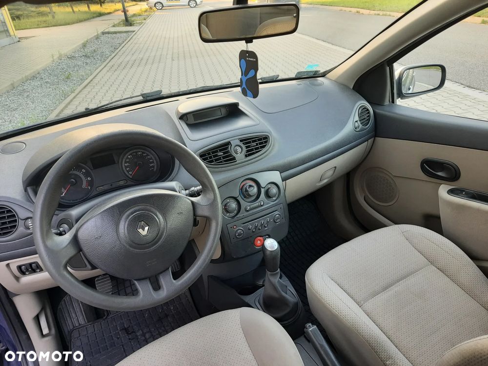 Renault Clio 1.4 16V Dynamique - 11