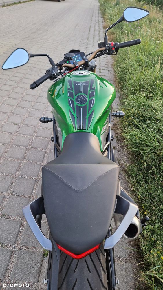 Benelli 752 S - 8