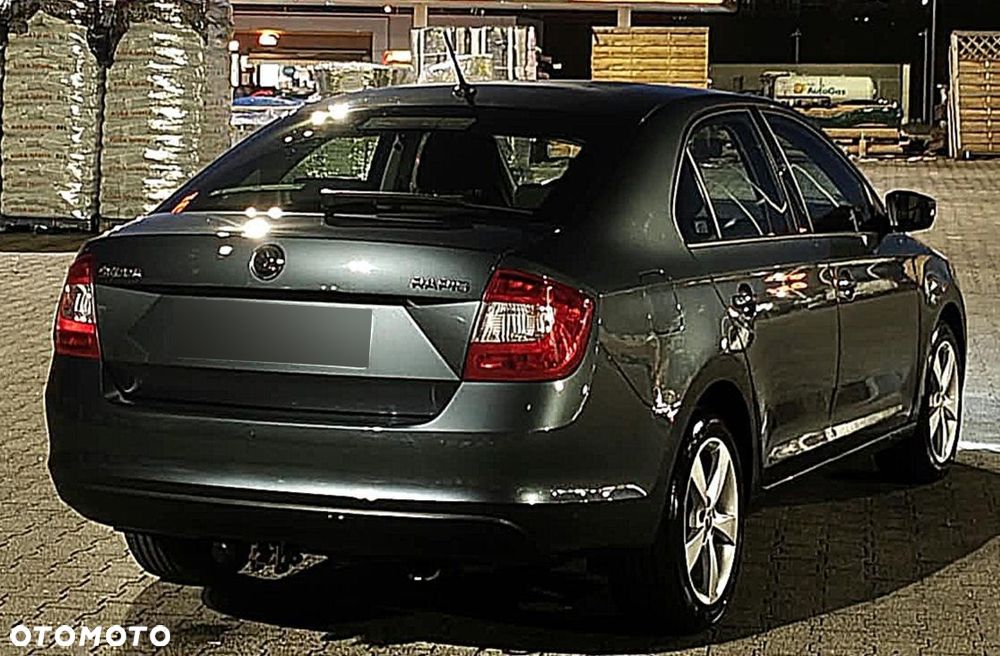 Skoda RAPID 1.2 TSI Style - 24