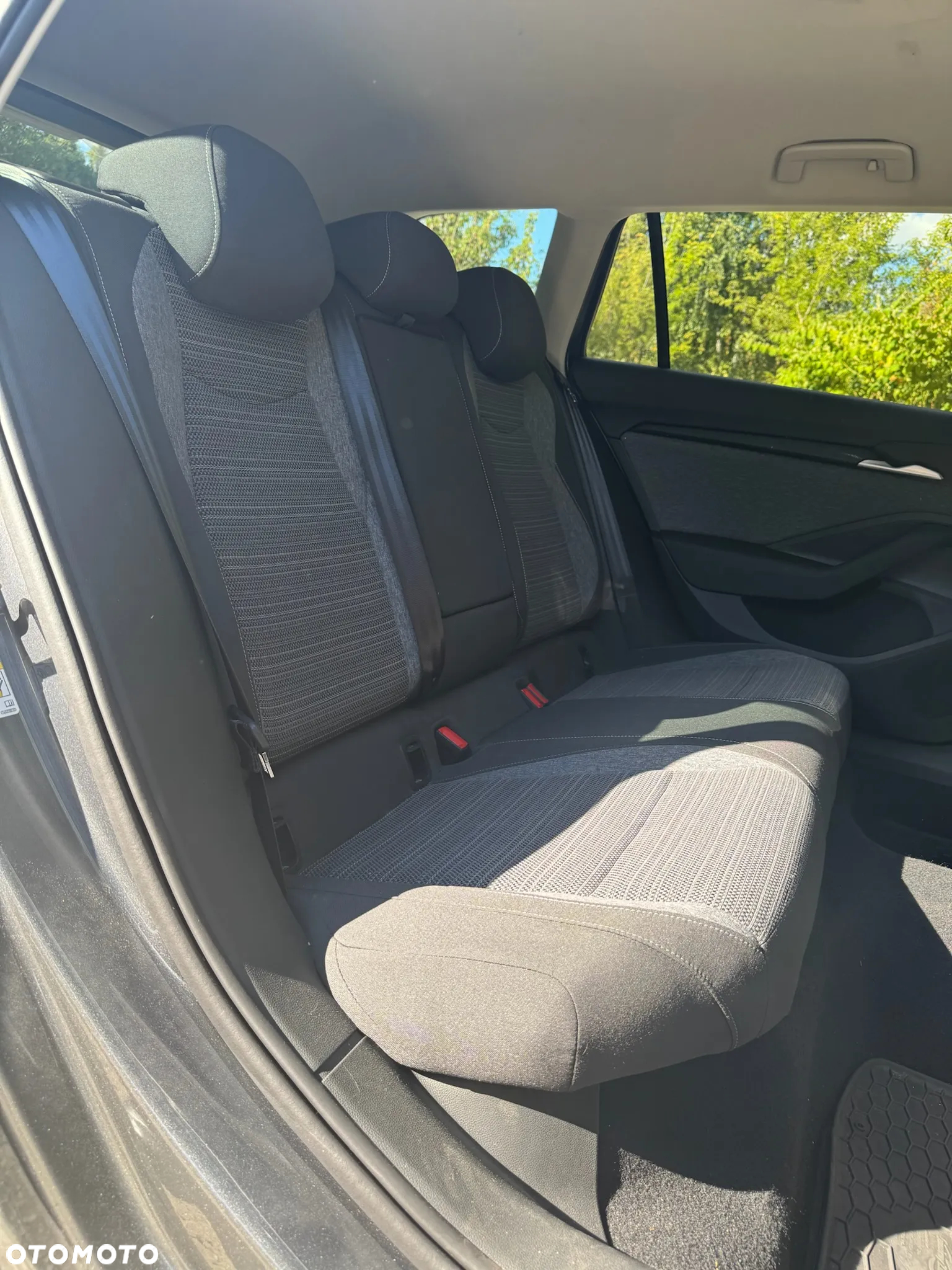 Skoda Superb 1.5 TSI mHEV Selection DSG - 12