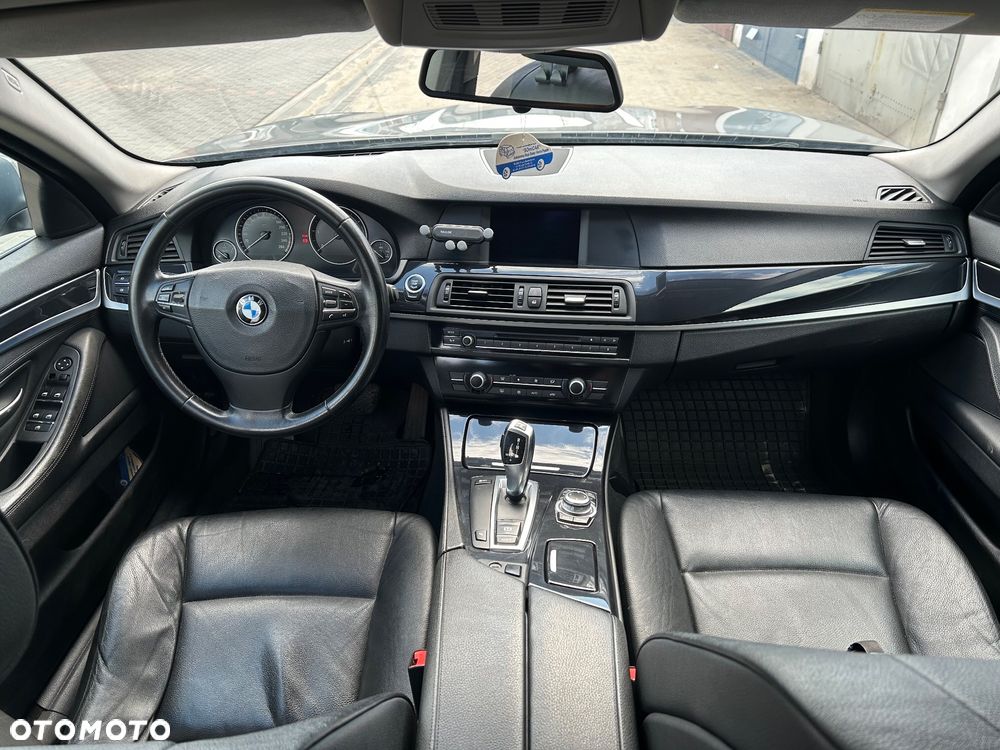 BMW Seria 5 520d - 19