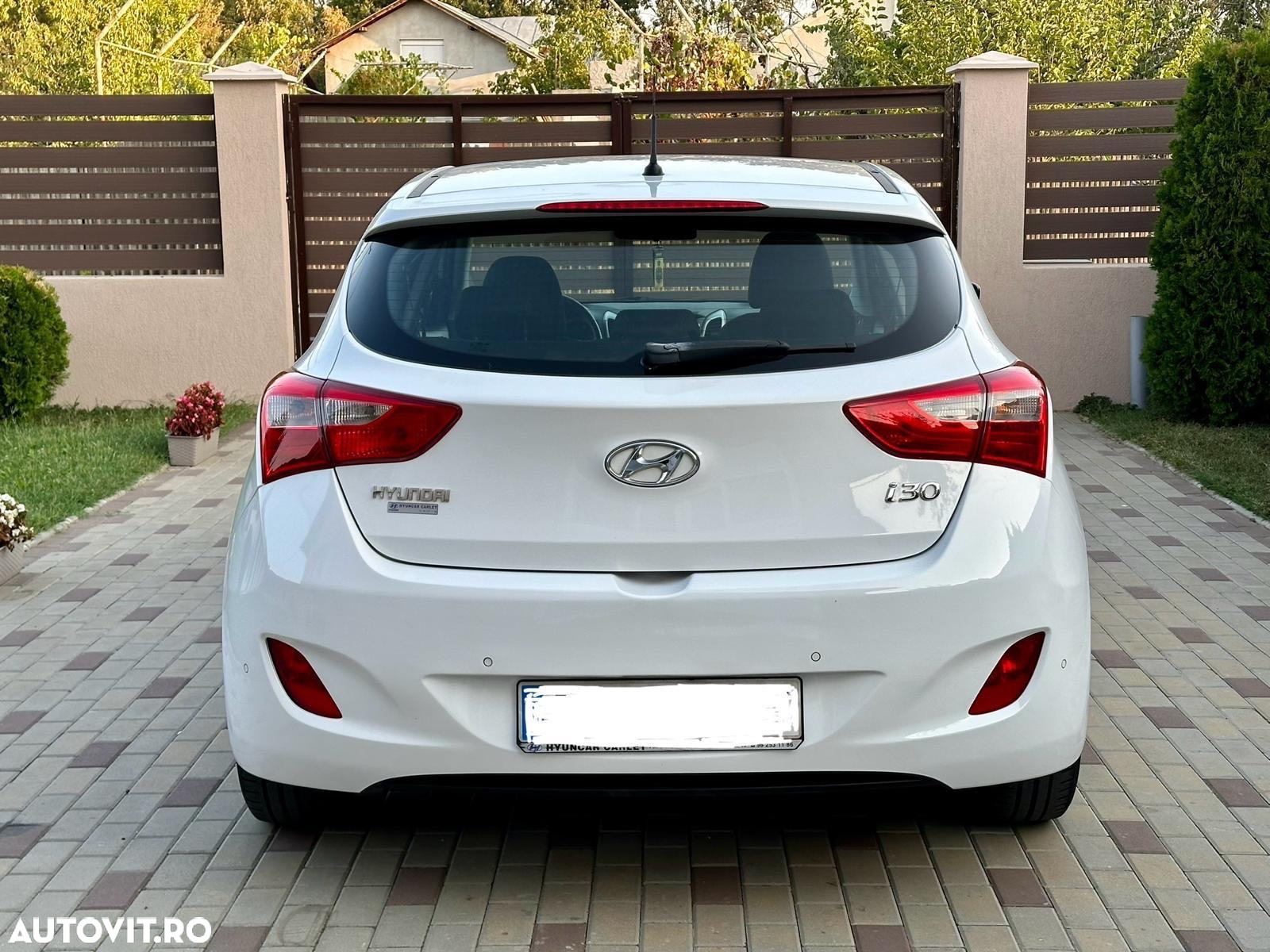 Hyundai i30 1.4 100CP 5DR M/T Comfort - 8