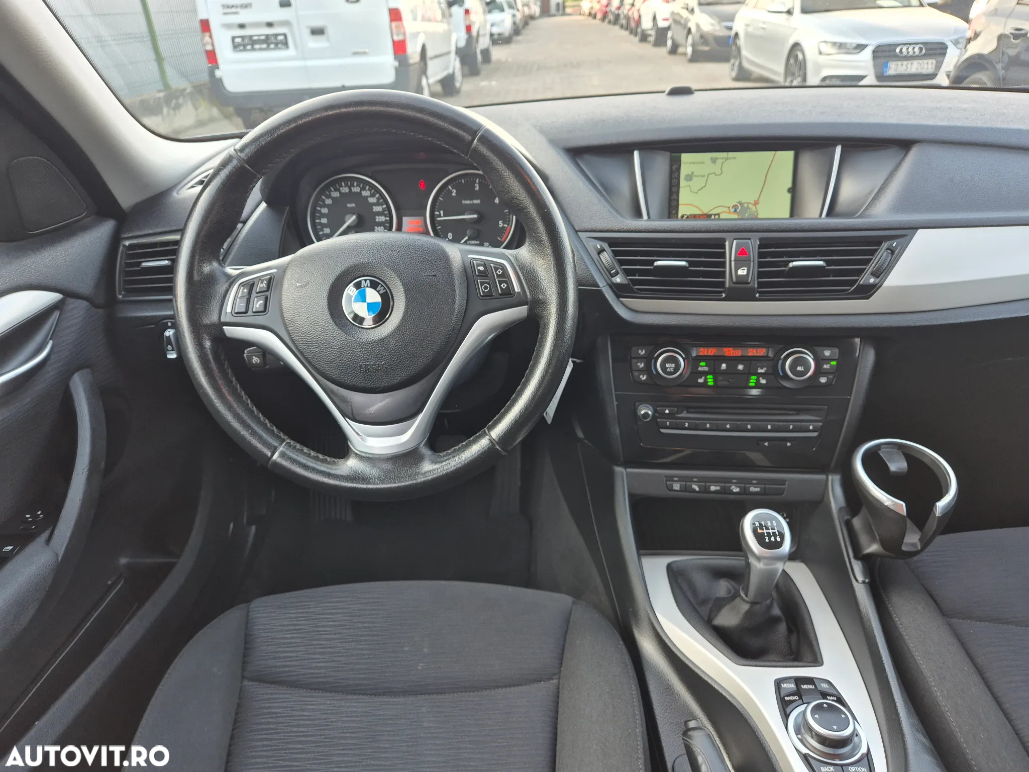 BMW X1 xDrive18d Sport Line - 6