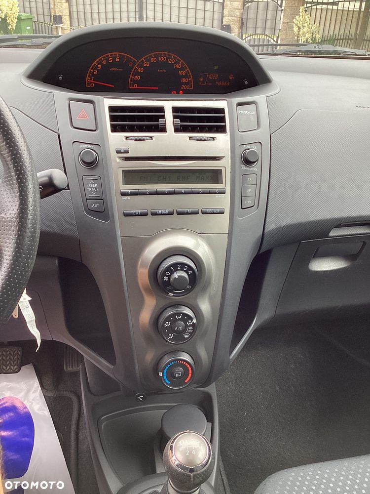 Toyota Yaris 1.33 VVT-i Life - 23