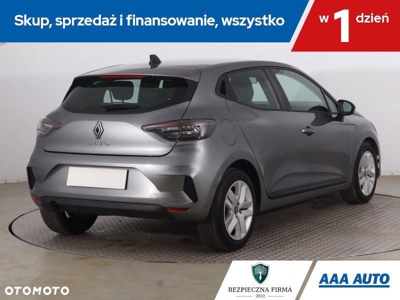 Renault Clio - 7