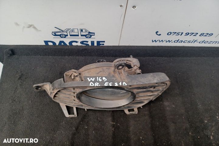 Proiector dreapta A1698201556 1305230180 A1698201556 1305230180 Merce - 2