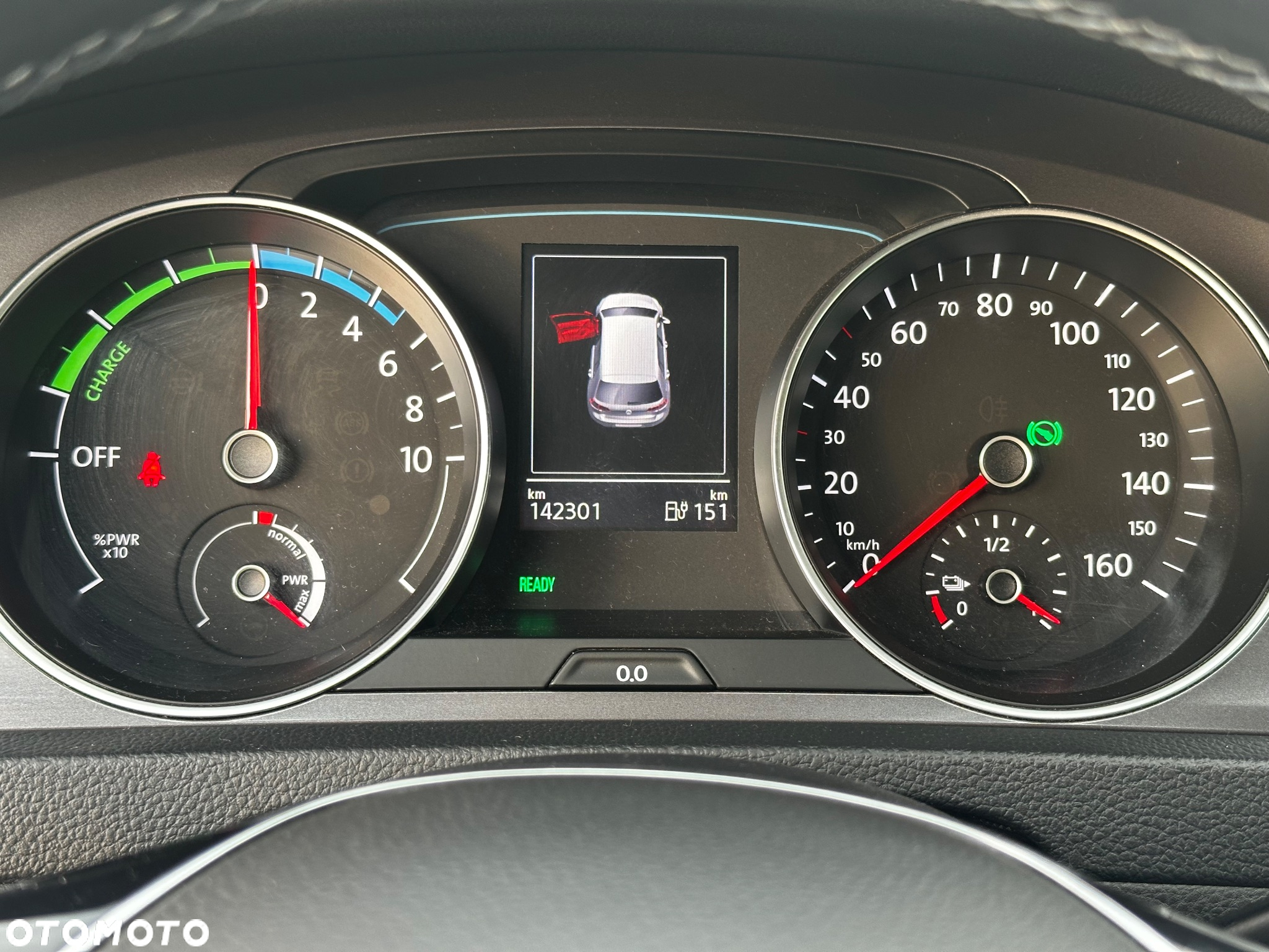 Volkswagen Golf - 26