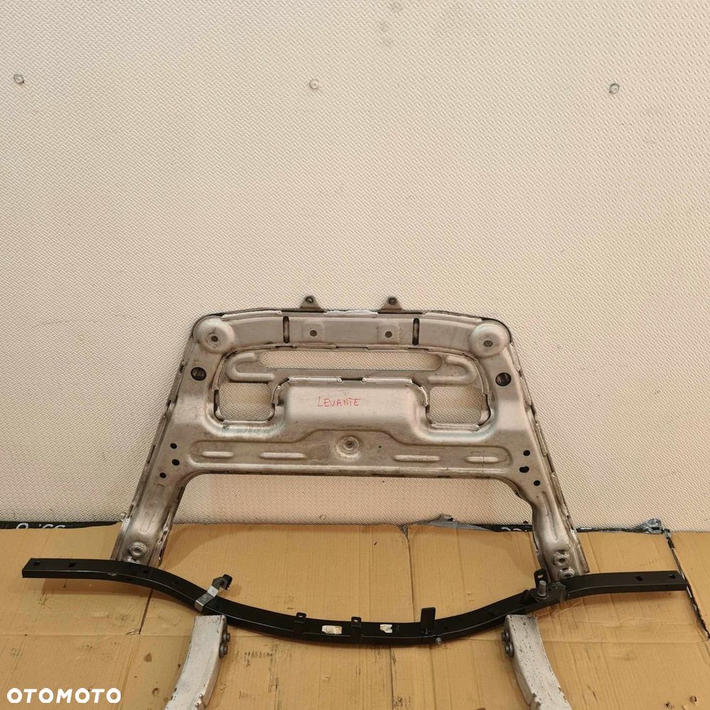 maserati levante 3.0 v6 belka sztyca dolna pod chłodnice - 4