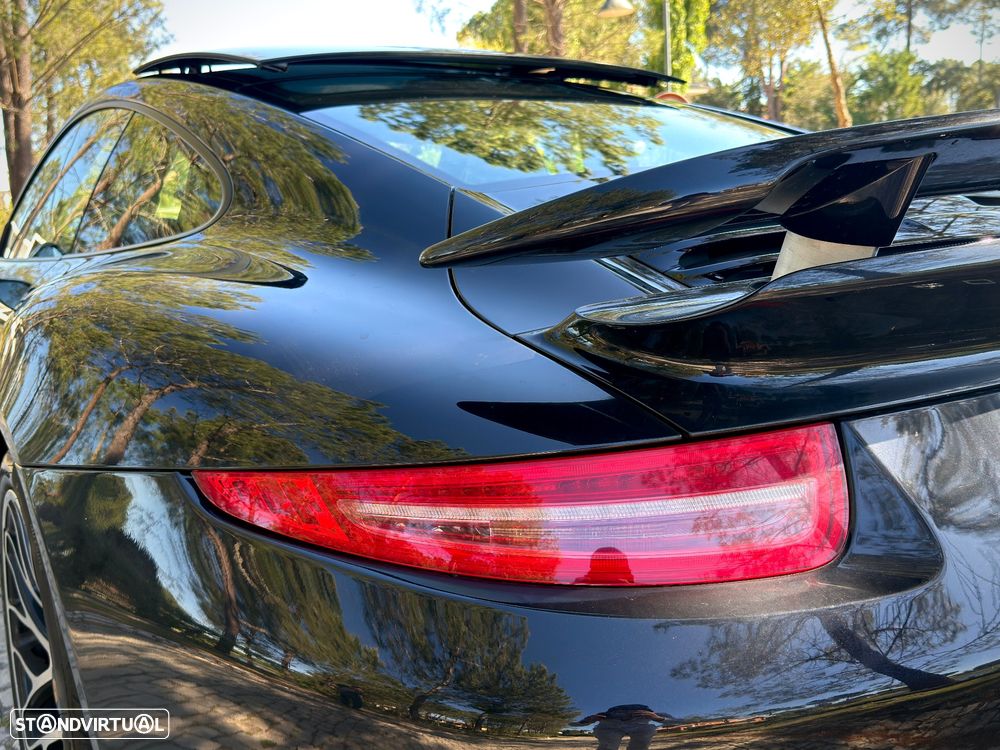 Porsche 911 (991) Turbo - 18