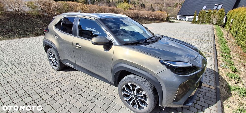 Toyota Yaris Cross Hybrid 1.5 Comfort 4x4 - 7