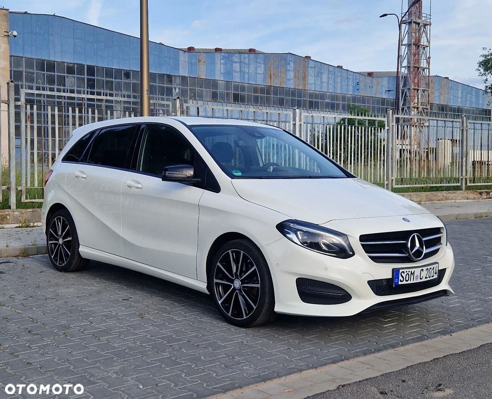 Mercedes-Benz Klasa B 180 UrbanStyle Edition - 1
