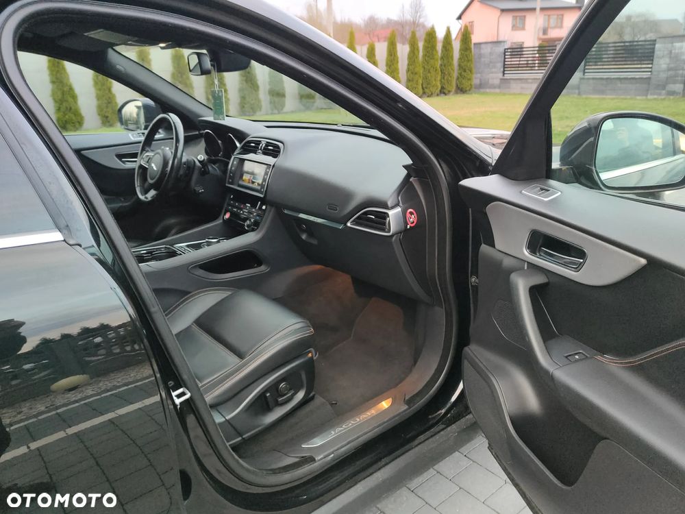 Jaguar F-Pace 2.0 i4D AWD Portfolio - 31