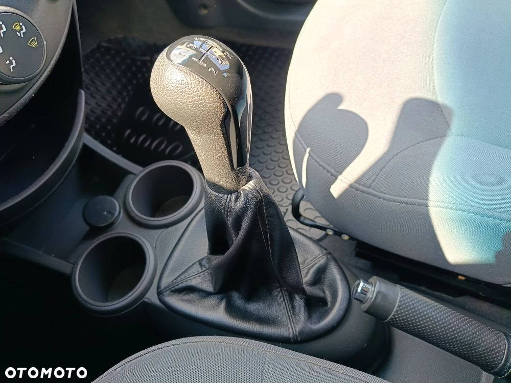 Chevrolet Spark 1.0 LT - 30