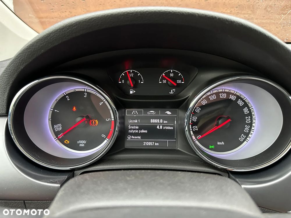 Opel Astra 1.6 D (CDTI) Start/Stop Dynamic - 7