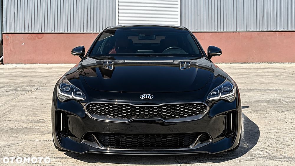 Kia Stinger - 3