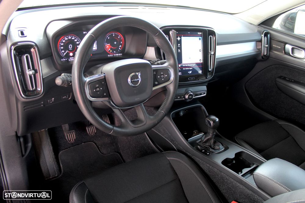 Volvo XC 40 2.0 D3 Momentum - 7