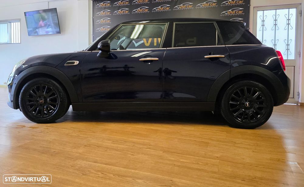 MINI 5 Portas Cooper D Auto - 8