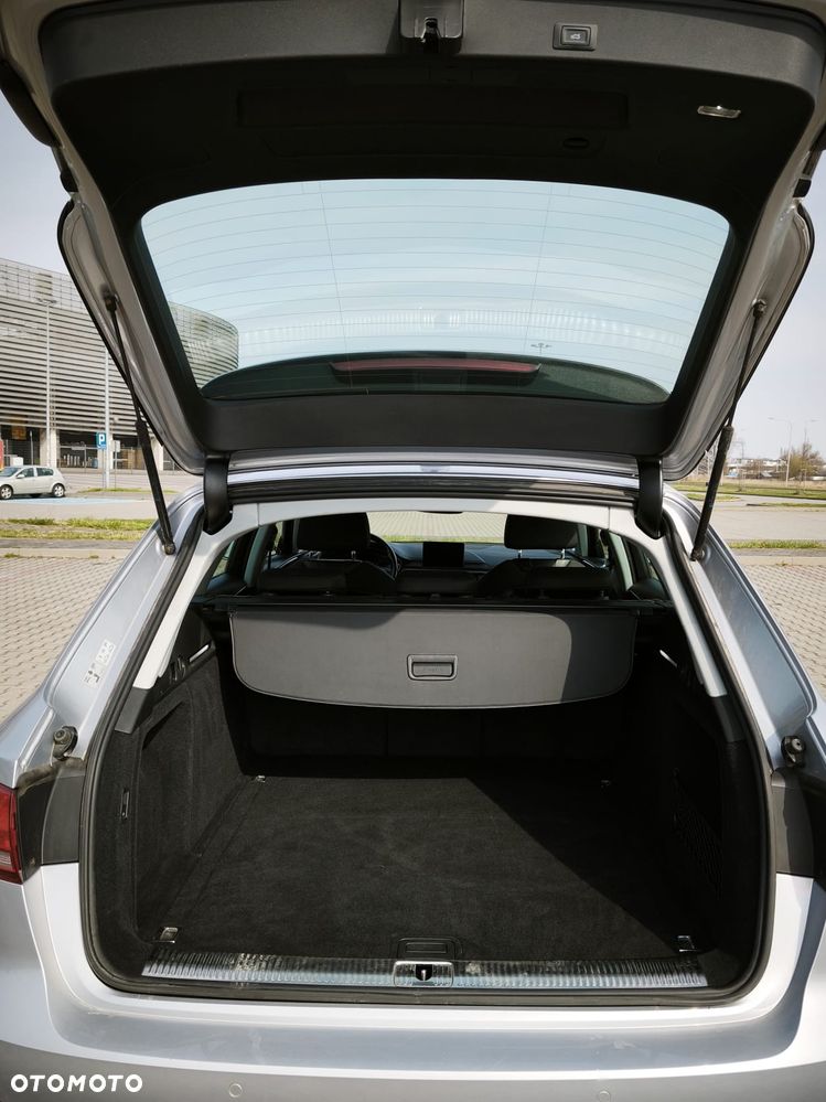 Audi A4 Avant 1.4 TFSI S tronic sport - 31