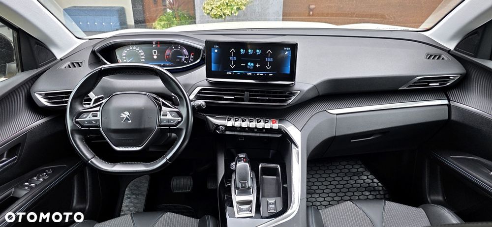Peugeot 5008 1.5 BlueHDi Allure S&S EAT8 - 11